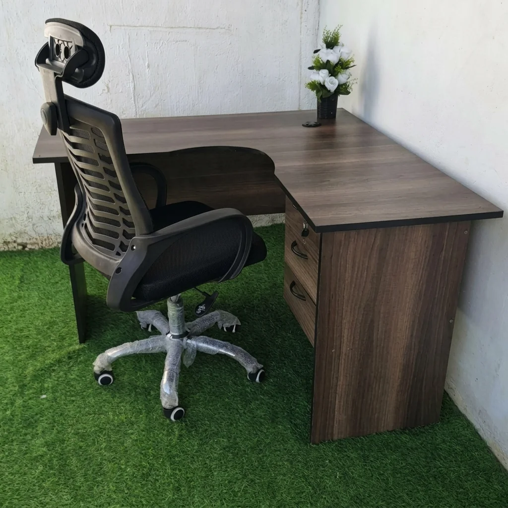L-Shaped Desk & Mesh Chair Set